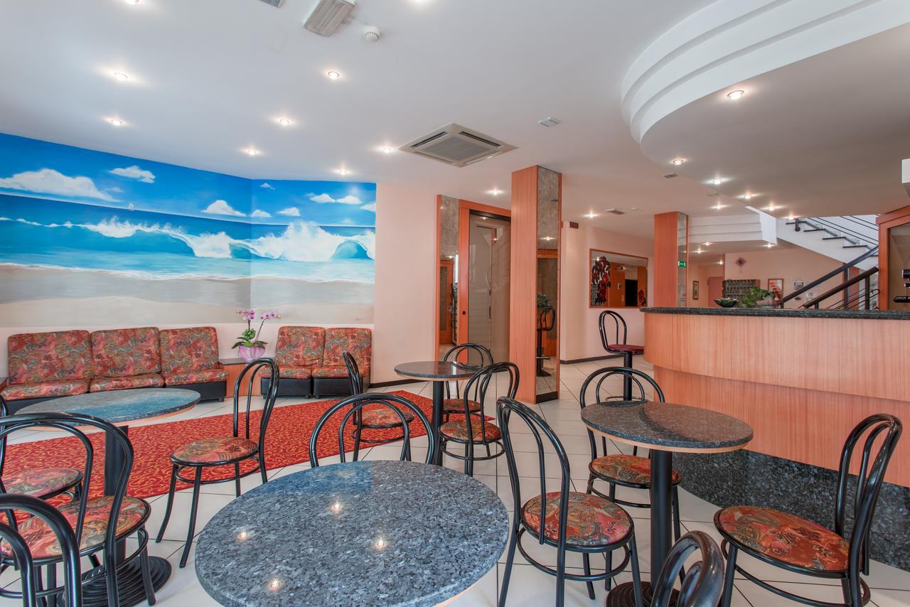 Hotel Basilea Bellaria-Igea Marina Exterior foto